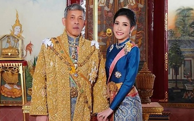 Hoàng quý phi Thái Lan bị tước mọi danh hiệu chưa đầy 3 tháng sau khi kết hôn với nhà vua Ảnh 2