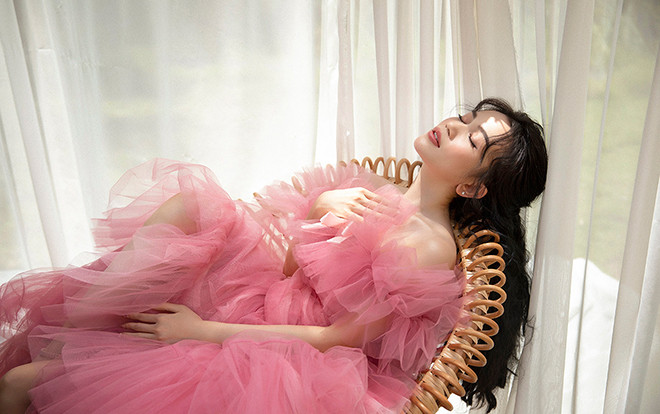 Tình trẻ Huỳnh Phương không ngăn cản Sĩ Thanh ăn mặc gợi cảm vì lý do này Ảnh 2