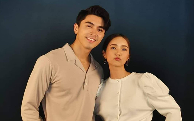 Hình fitting cực ngọt của cặp đôi Bua Nalinthip và Pon Nawasch trong bộ phim mới 'Praomook' Ảnh 2