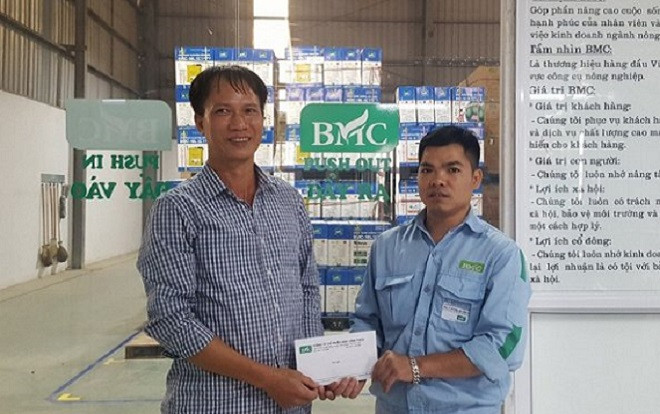 Tài xế Vĩnh Phúc trả lại 12 triệu đồng tiền đền bù thừa cho người gây tai nạn Ảnh 2