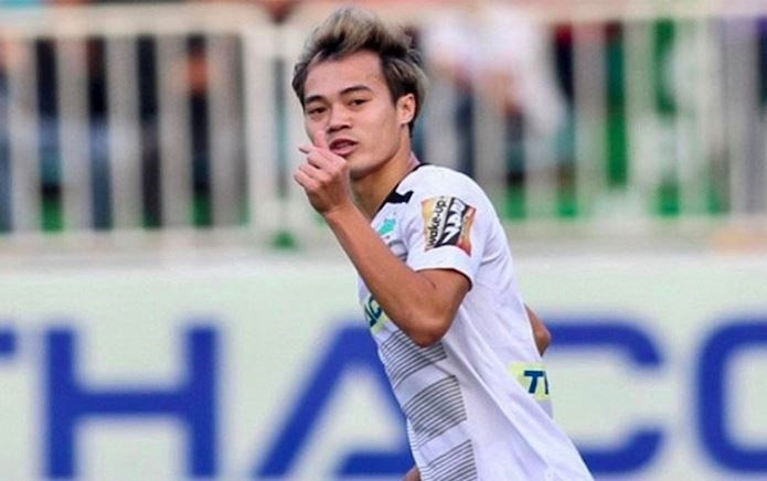 Văn Toàn hay nhất V.League 2019: Kiến tạo 11 lần, ghi 9 bàn! Ảnh 2