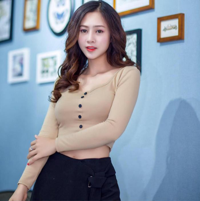 Cuộc sống hôn nhân viên mãn và vóc dáng 'vạn người mê' của hotgirl Yến Xôi sau 2 lần sinh nở