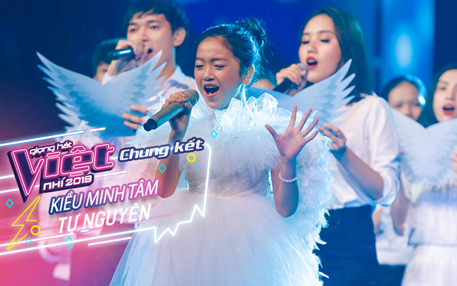 Hát 'Tự nguyện' cùng nhóm hợp xướng, Kiều Minh Tâm khiến khán giả choáng ngợp với nốt cao nội lực Ảnh 2