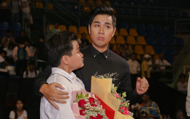 Nguyên Khang chính thức lên tiếng về sự cố đọc nhầm tên quán quân tại Chung kết Giọng hát Việt Nhí 2019 Ảnh 2