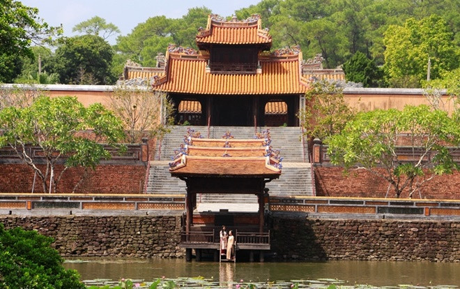 Lăng mộ của vị vua trị vì lâu nhất triều Nguyễn Ảnh 2