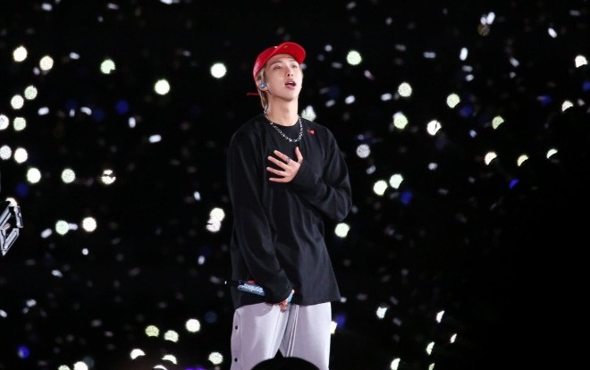 Knet nghẹn ngào chia sẻ khoảnh khắc nhắn nhủ fan của RM (BTS) Ảnh 2