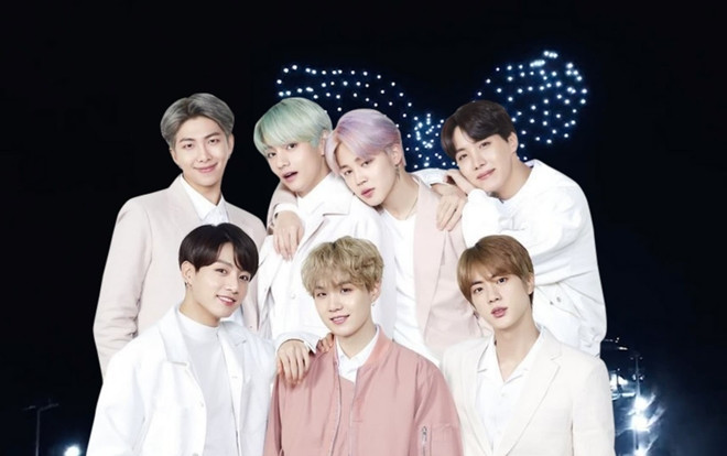 BTS khiến fan 'choáng váng' khi huy động 300 thiết bị bay để phục vụ cho tiết mục trình diễn Ảnh 2