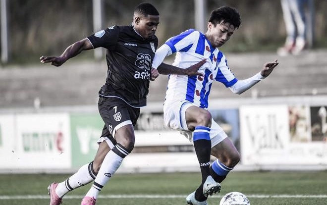 HLV Heerenveen: Văn Hậu cần học thêm ngoại ngữ để ra sân vào năm 2020 Ảnh 2