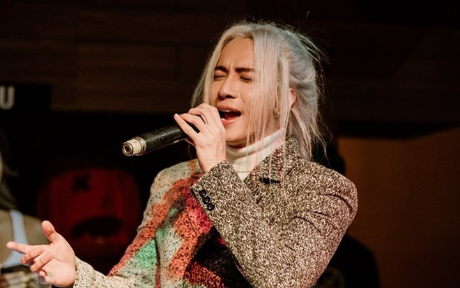 Sau sự cố bị đụng chạm vùng kín, S.T Sơn Thạch chia sẻ từng bị cắn… đến chảy máu Ảnh 2