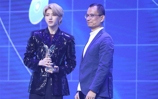 Thái Từ Khôn trở thành Thần tượng có sức ảnh hưởng nhất của năm Ảnh 2