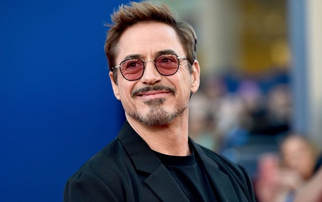 Những nam diễn viên có tổng thu nhập cao nhất thế giới 10 năm qua: Leonardo DiCaprio hay Thành Long vẫn thua người này! Ảnh 2