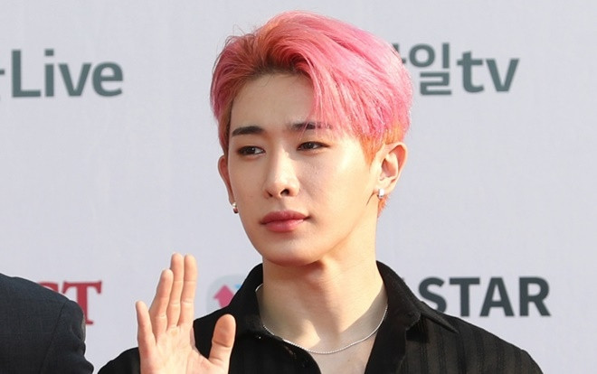 Starship tuyệt tình 'đuổi cổ' Wonho (Monsta X), trả lời cáo buộc dùng cần sa Ảnh 2