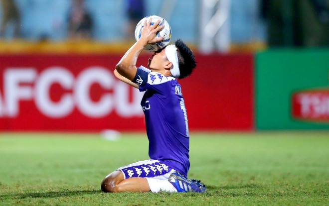 Tiền đạo Văn Quyết: 'Nhiều CLB chẳng bao giờ vô địch nhưng CĐV ở bên họ' Ảnh 2