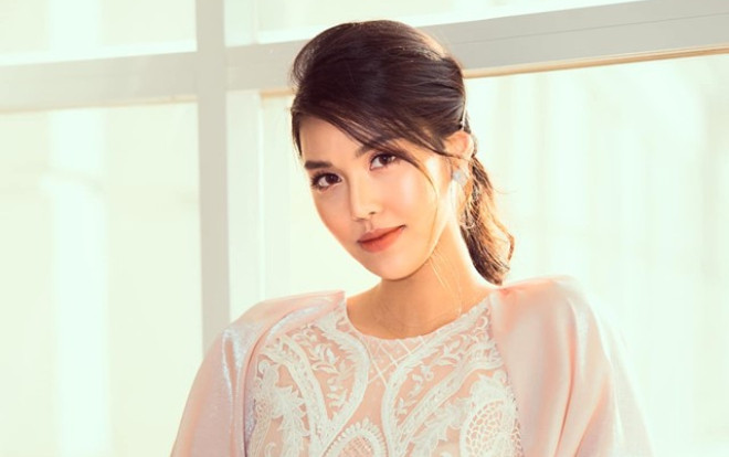 Cận ngày sinh con, Lan Khuê được ông xã hộ tống đi ghi hình và hết lời khích lệ Ảnh 2