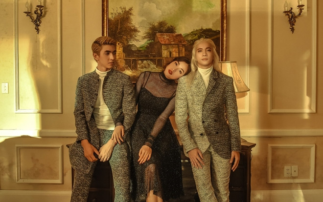 Không phải đam mỹ, S.T Sơn Thạch 'bắt tay' Bình An ngồi thuyền nam phụ… bách hợp trong MV Sai nắng Ảnh 2