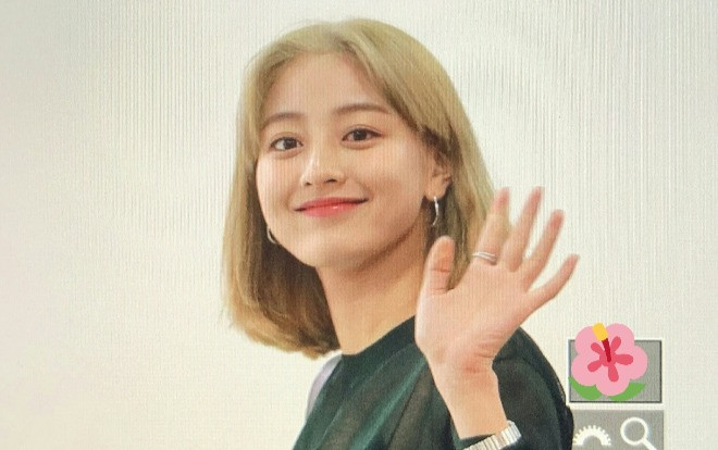 Jihyo (Twice) 'chơi lớn' với màu tóc mới, fan liệu có trầm trồ? Ảnh 2