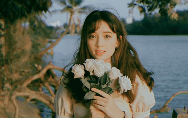 Nhan sắc cực phẩm của nữ sinh lai hai dòng máu Việt - Hà Lan khiến các chàng xao xuyến Ảnh 2