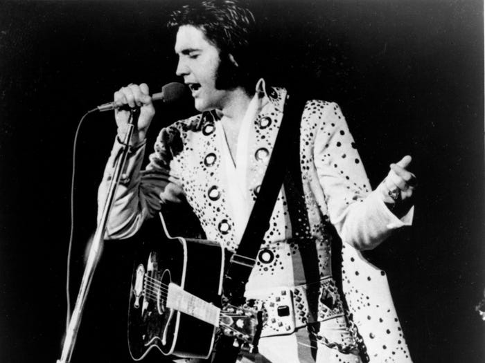 Chế độ ăn kiêng hãi hùng của sao Hollywood: Ăn đất sét chưa bằng điều này Ảnh 9