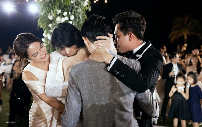 Đám cưới Đông Nhi - Ông Cao Thắng cùng dàn khách mời: Lúc đi hết mình, lúc về… hết hồn Ảnh 2