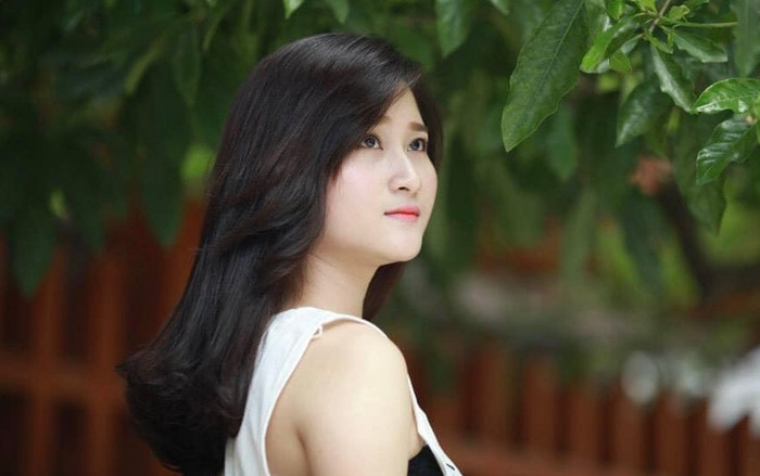 4 nàng WAGs xinh nhất trận Việt Nam - UAE Ảnh 2