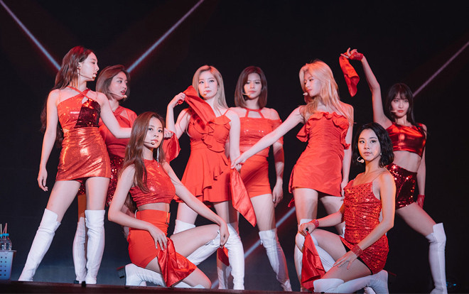 Twice tiếp tục trở thành KPop group duy nhất xuất hiện trong chương trình cuối năm nổi tiếng của Nhật Ảnh 2