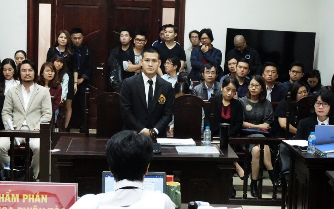 Ngày 18/11 sẽ tuyên phúc phẩm vụ kiện bản quyền giữa đạo diễn Việt Tú và công ty của 'chúa đảo' Tuần Châu Ảnh 2