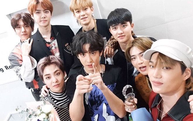 EXO vinh dự lọt top 20 'Decade-End Charts Social 50' do Billboard công bố Ảnh 2