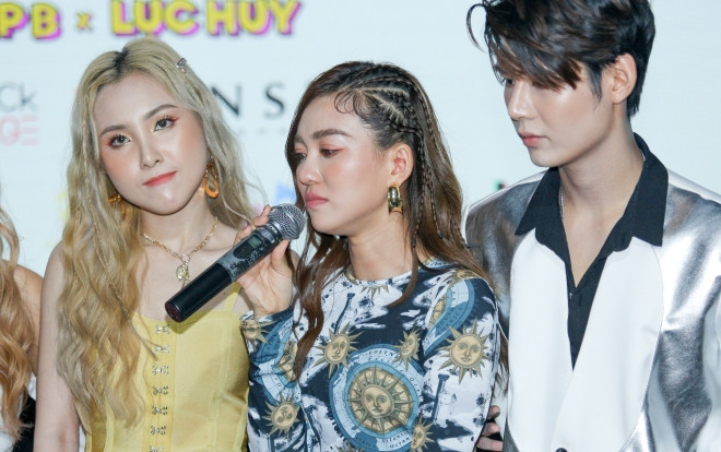 Thành viên Lip B bật khóc tại họp báo: 'Lúc nhóm còn 2 người, em cũng tính dừng lại, tìm việc khác để làm' Ảnh 2