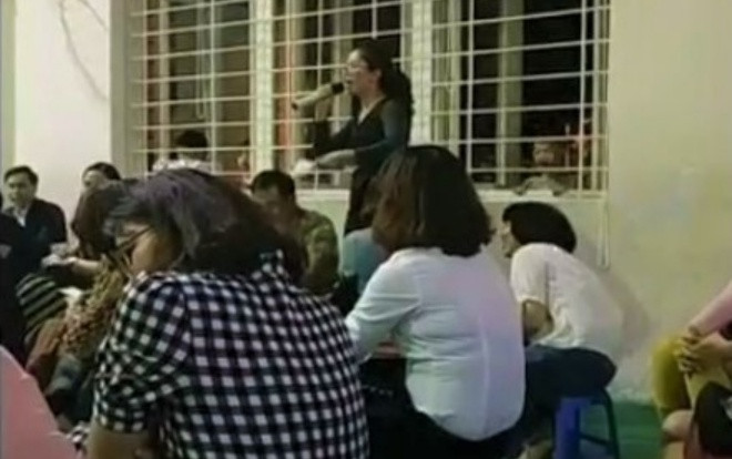 Nữ giáo viên làm tường trình sau phát ngôn kỳ thị mẹ đơn thân và người nghèo Ảnh 2