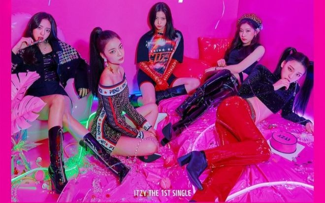 Ghi hình tại Paris, ITZY ra mắt show thực tế đầu tiên từ khi debut Ảnh 2