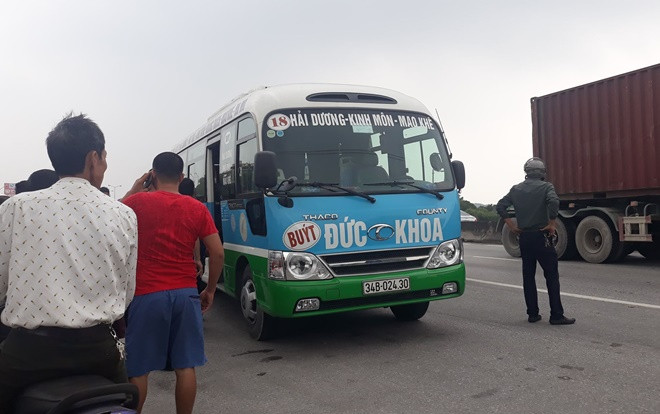 Tài xế xe buýt bất ngờ tử vong trên ghế lái ở ven quốc lộ 5 Ảnh 2