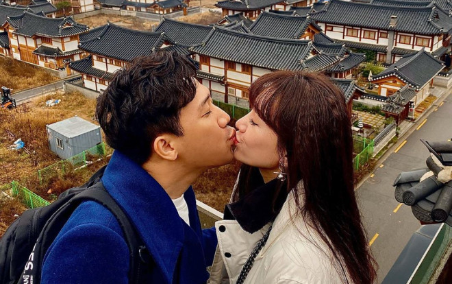Trấn Thành và Hari Won hôn nhau say đắm giữa tiết trời se lạnh Hàn Quốc Ảnh 2
