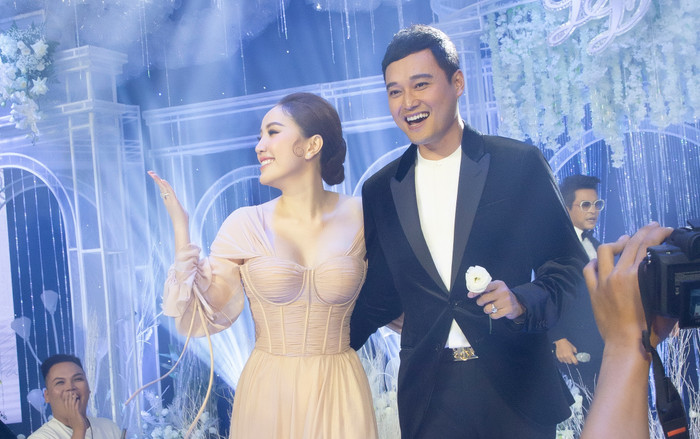 Bồi hồi khoảnh khắc cặp đôi 'Ngôi nhà hoa hồng' Quang Vinh - Bảo Thy tái hợp trên sân khấu đám cưới Ảnh 2