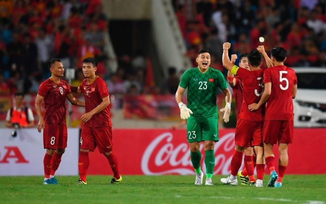 Báo Thái lo lắng trước thành tích bất bại của tuyển Việt Nam trên sân nhà Ảnh 2