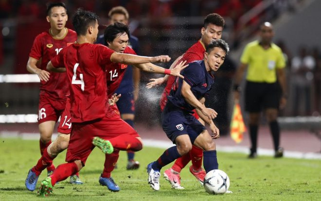 CĐV Thái Lan: Chanathip sẽ làm lu mờ Quang Hải, ghi bàn hạ ĐTVN Ảnh 2
