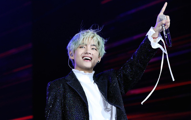 Fan ăn mừng bài hát solo tiếng Anh của V (BTS) ra mắt 100 ngày với hashtag ngập tràn Twitter Ảnh 2