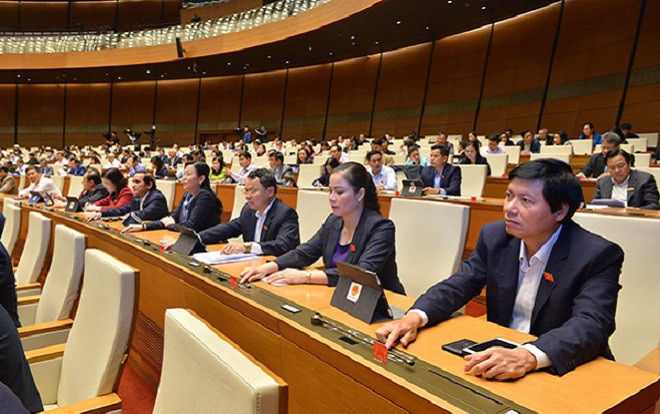 Quốc hội chốt tuổi nghỉ hưu nam 62, nữ 60 Ảnh 2