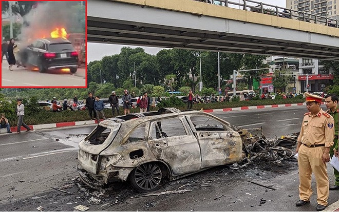 Nữ tài xế khai mới mua Mercedes GLC 250, lúc dừng đèn đỏ tâm lý không ổn định nên đâm hàng loạt xe máy Ảnh 2