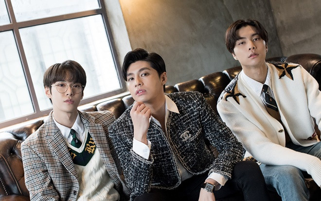 Noo Phước Thịnh - sao Việt đầu tiên xuất hiện trên Naver Dispatch của Hàn: 'Vẻ quyến rũ gây chết người' Ảnh 2