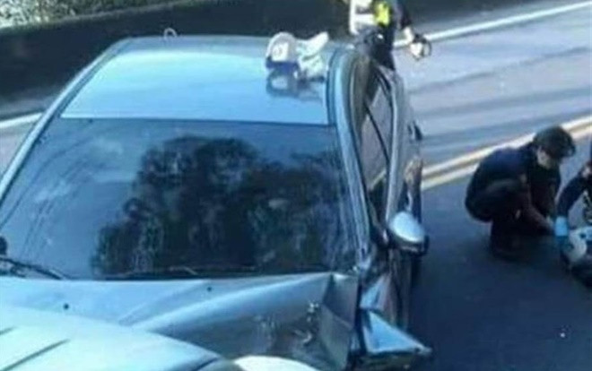 Vụ tai nạn xe hơi và bức ảnh chụp khiến người xem hoang mang Ảnh 2