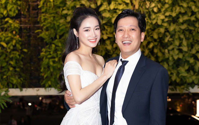 Con đường học vấn của Trường Giang - Nhã Phương: Kẻ hết thi rớt lại bị đuổi học, người đi thi nhầm lại đậu 'top' khoa Ảnh 2