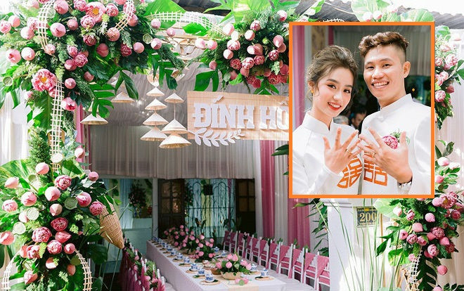 Độc đáo lễ đính hôn được trang trí bằng 2000 bông hoa sen thật của cô dâu chú rể tại Đak Lak Ảnh 2