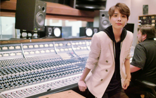 Vũ Cát Tường trình làng bản live ca khúc mới thu âm tại nơi Adele, Michael Jackson từng tạo ra 'siêu phẩm' Ảnh 2