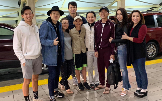 Hoài Linh mặc chất lừ, đoàn tụ với các thành viên trong gia đình tại Mỹ Ảnh 2