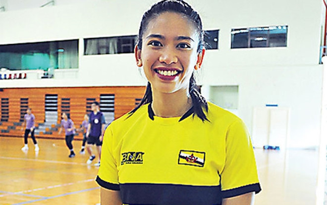 Công chúa Brunei gây chú ý khi lần đầu thi đấu ở SEA Games, có dàn vệ sĩ đi kèm Ảnh 2