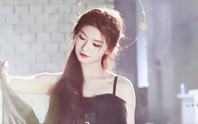 Netizens Hàn bình chọn những mỹ nhân K-Pop có visual đẹp nhất trong dàn tân binh 2019 Ảnh 2