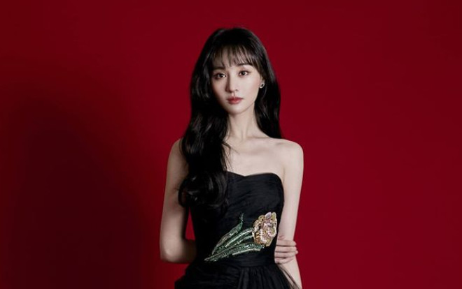 Tham dự 2 sự kiện trong cùng một đêm, Trịnh Sảng liên tục biến hóa làm ai cũng trầm trồ Ảnh 2