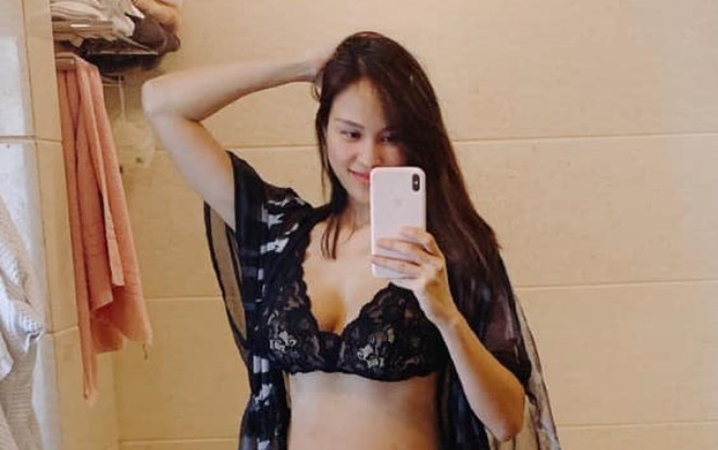 'Mẹ bỉm sữa' Phương Mai mặc nội y nóng bỏng khoe dáng đẹp sau 8 ngày sinh con Ảnh 2