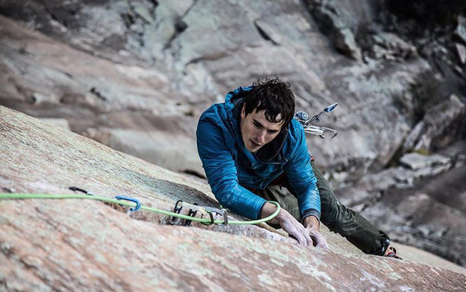 Rơi xuống vực sâu 300 m, nhà leo núi nổi tiếng tử vong thương tâm Ảnh 2