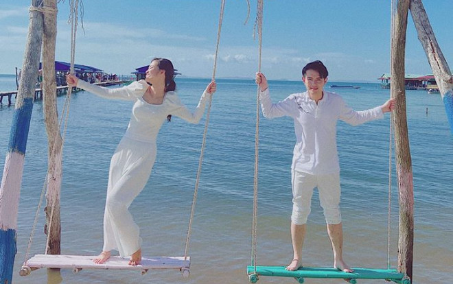 Cưới nhau gần 1 tháng, Đông Nhi và Ông Cao Thắng vẫn mắc cỡ khi được gọi là 'vợ chồng son' Ảnh 2